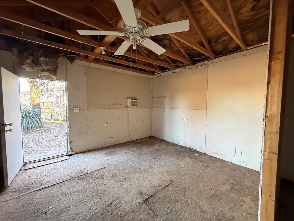 1763 Mathers Road Sunset, TX 76270 - Photo 36 of 39