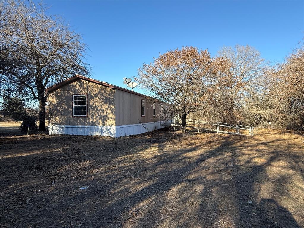 1763 Mathers Road Sunset, TX 76270 - Photo 6 of 39