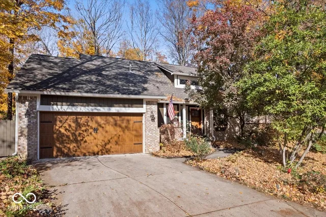 $379,900 | 10946 Geist Woods S Drive, Indianapolis, IN 46256