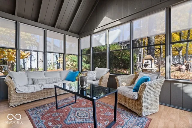 $379,900 | 10946 Geist Woods S Drive, Indianapolis, IN 46256