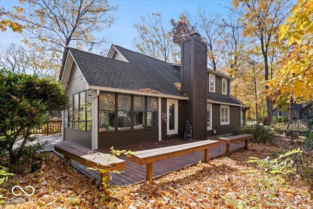 $379,900 | 10946 Geist Woods S Drive, Indianapolis, IN 46256