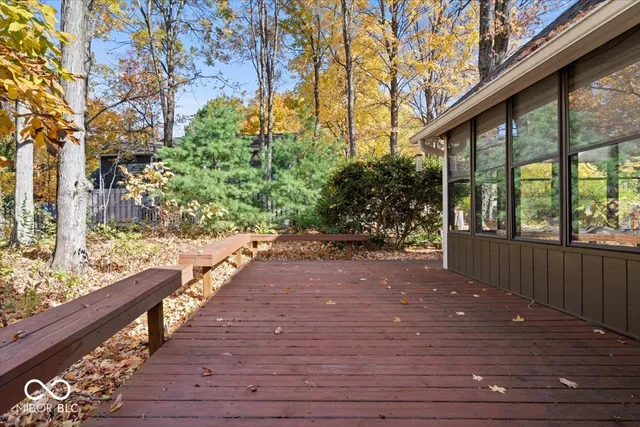 $379,900 | 10946 Geist Woods S Drive, Indianapolis, IN 46256