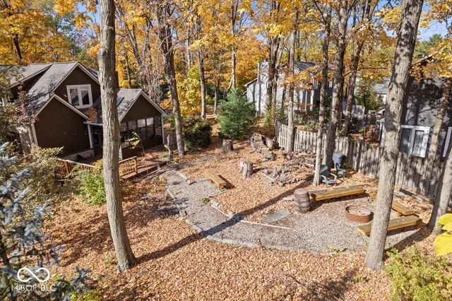 $379,900 | 10946 Geist Woods S Drive, Indianapolis, IN 46256