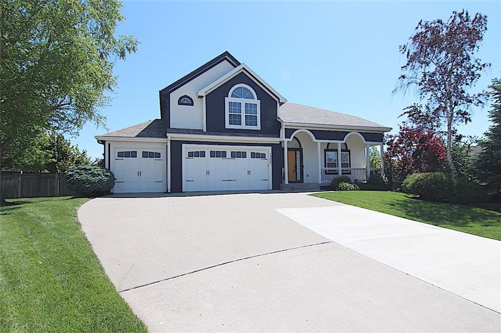 1300 Aberdeen Circle Raymore, MO 64083 - Photo 2 of 23
