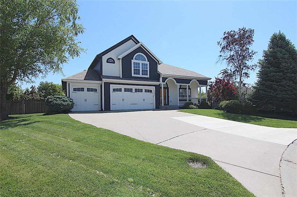 1300 Aberdeen Circle Raymore, MO 64083 - Photo 3 of 23