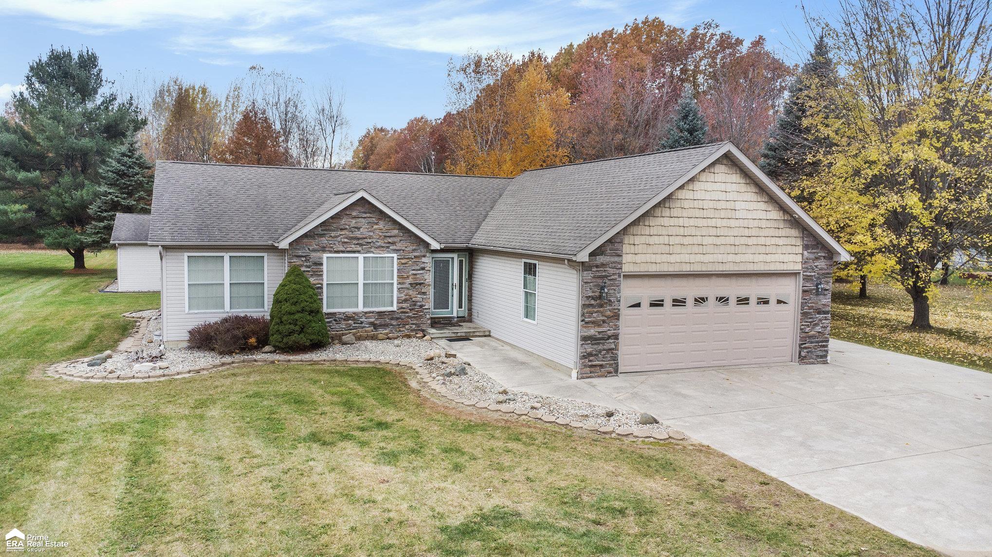 11067 Seymour Road Montrose, MI 48457 - Photo 2 of 38 Gallery Image 2