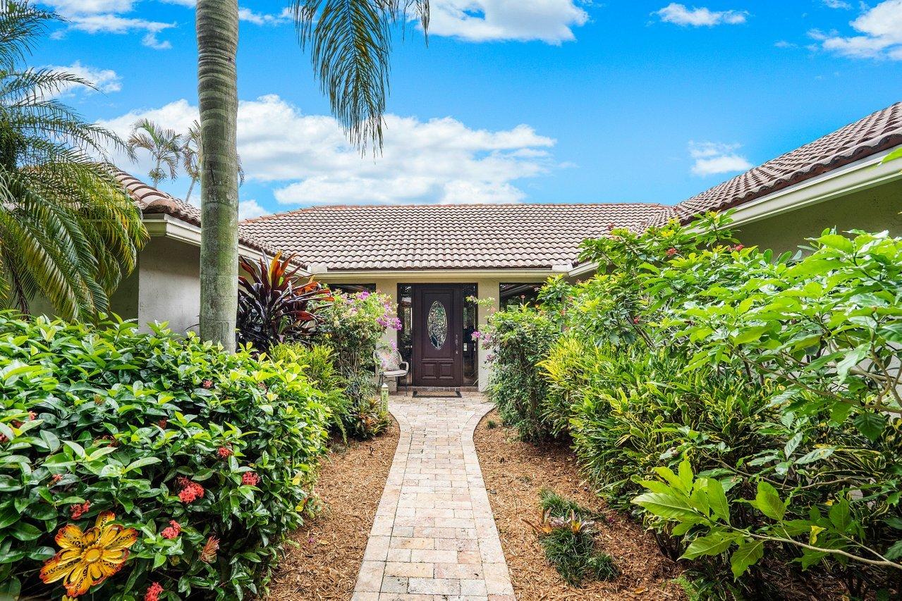 6564 Timber Lane Boca Raton, FL 33433 - Photo 3 of 25 Exterior Front