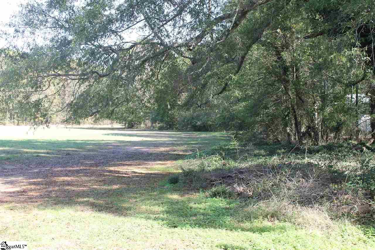 272 Davis Road Pelzer, SC 29669 - Photo 6 of 15