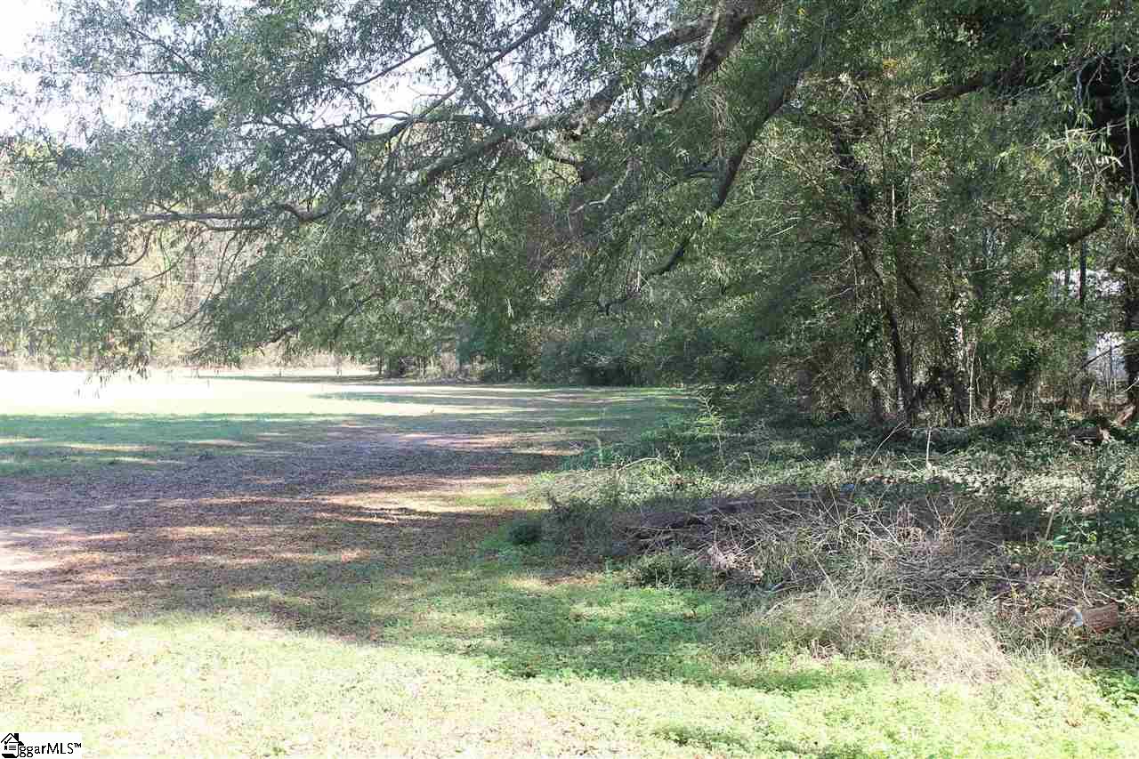 272 Davis Road Pelzer, SC 29669 - Photo 7 of 15
