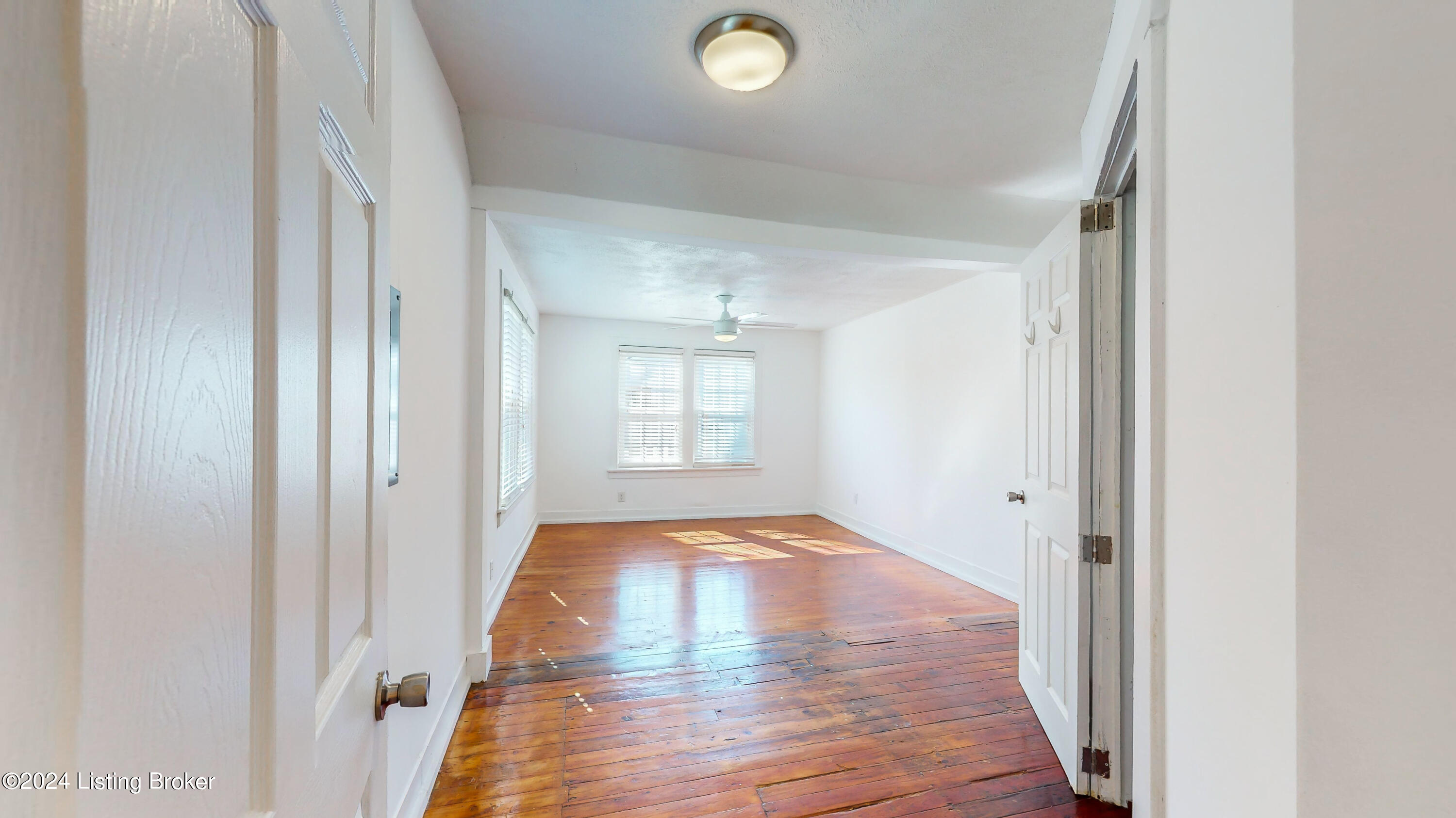 1138 Rammers Avenue Louisville, KY 40204 - Photo 27 of 43 1138-Rammers-Ave_027