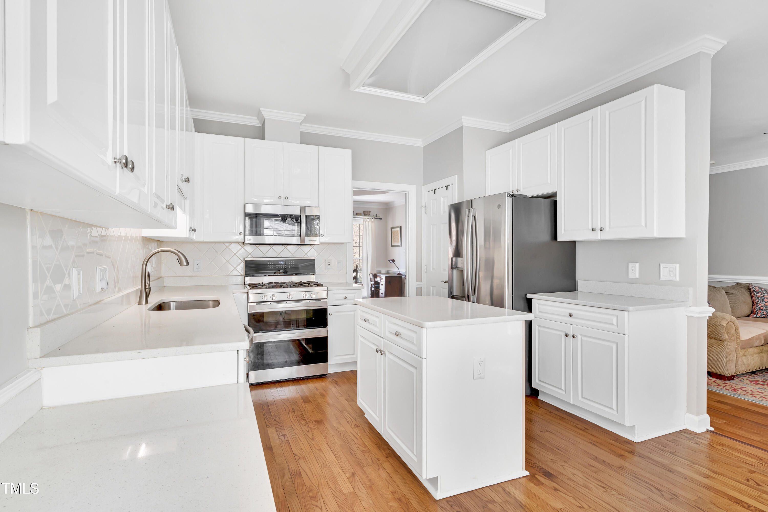 112 Glenmore Road Cary, NC 27519 - Photo 12 of 53 112GlenmoreRd(22)