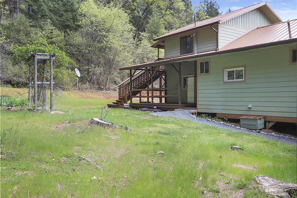 4774 Hog Creek Road Merlin, OR 97532 - Photo 23 of 53 24