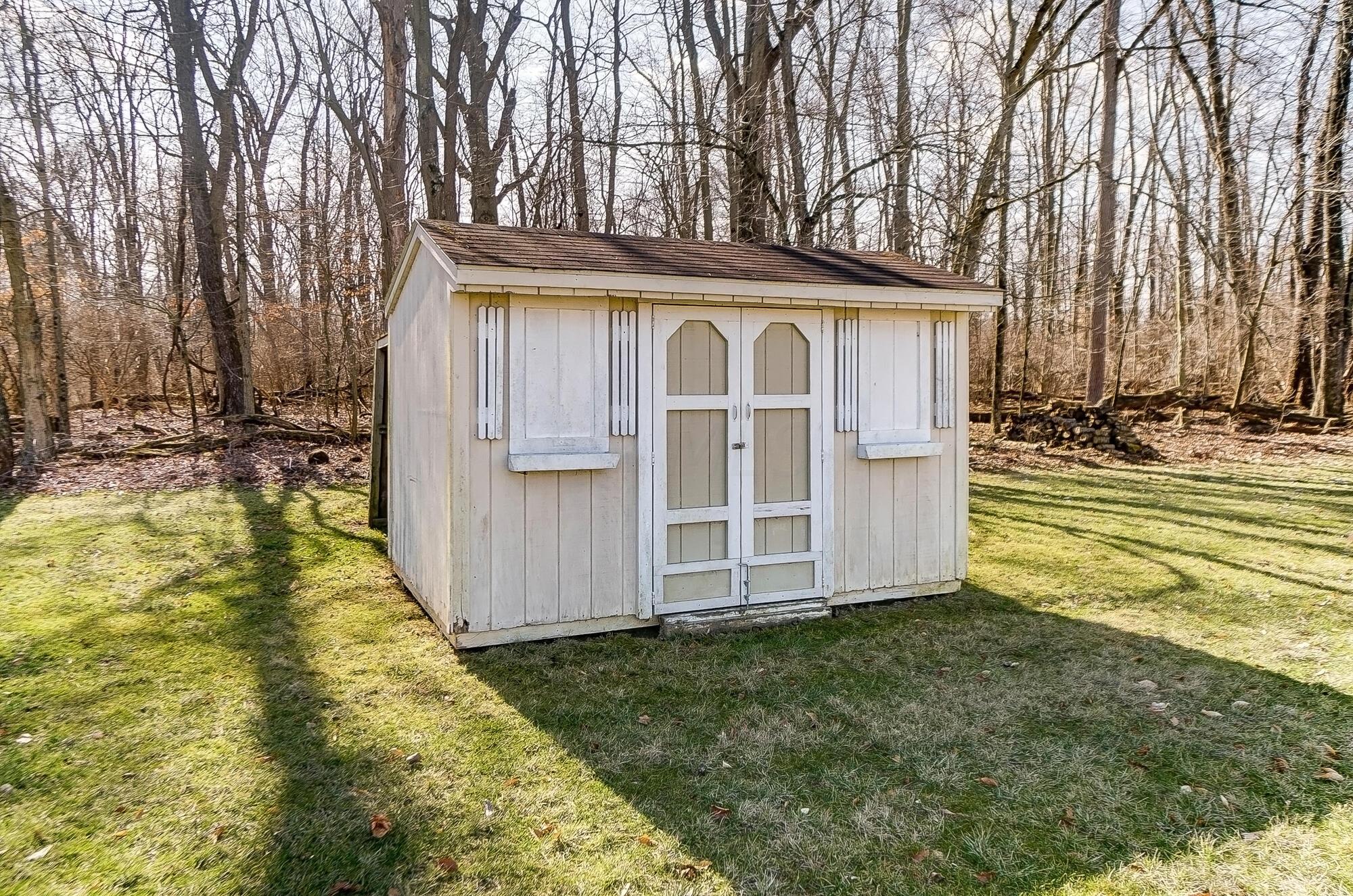 564 Kingsbury Road Delaware, OH 43015 - Photo 52 of 76 071Storage shed
