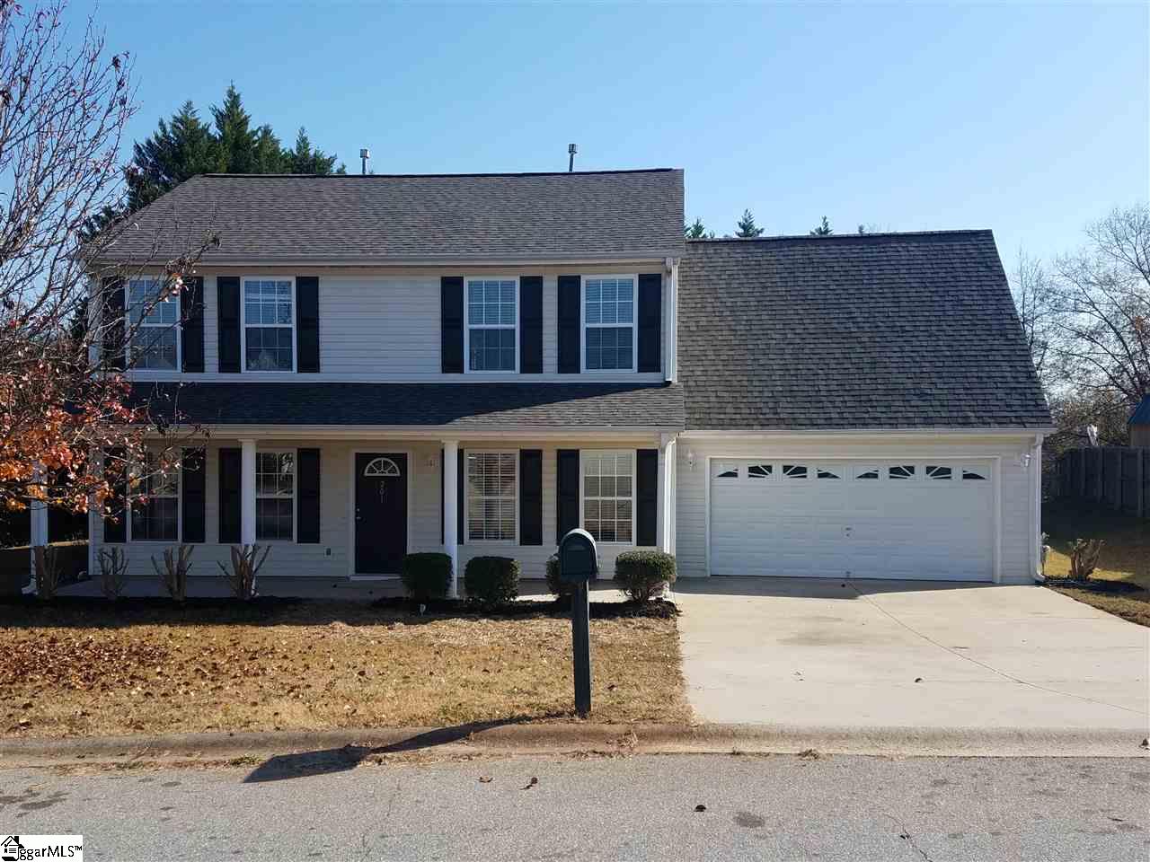 201 High Ridge Court Easley, SC 29642 - Photo 3 of 24 Gallery Image 3
