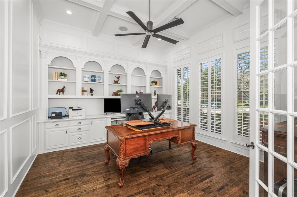1101 Trail Ridge Drive McKinney, TX 75072 - Photo 6 of 37 a room with furniture a large window and white walls