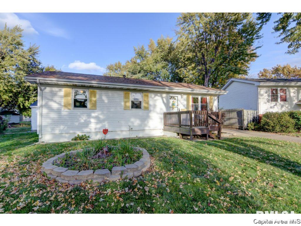 2521 Stokebridge Road Springfield, IL 62702 - Photo 2 of 36