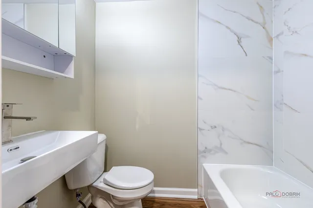 $485,000 | 1096 Beechwood Road, Buffalo Grove, IL 60089