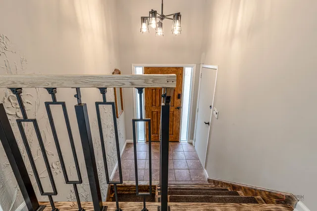 $485,000 | 1096 Beechwood Road, Buffalo Grove, IL 60089