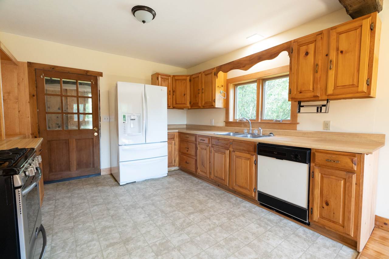 157 Dickerman Hill Road Tunbridge, VT 05038 - Photo 6 of 33