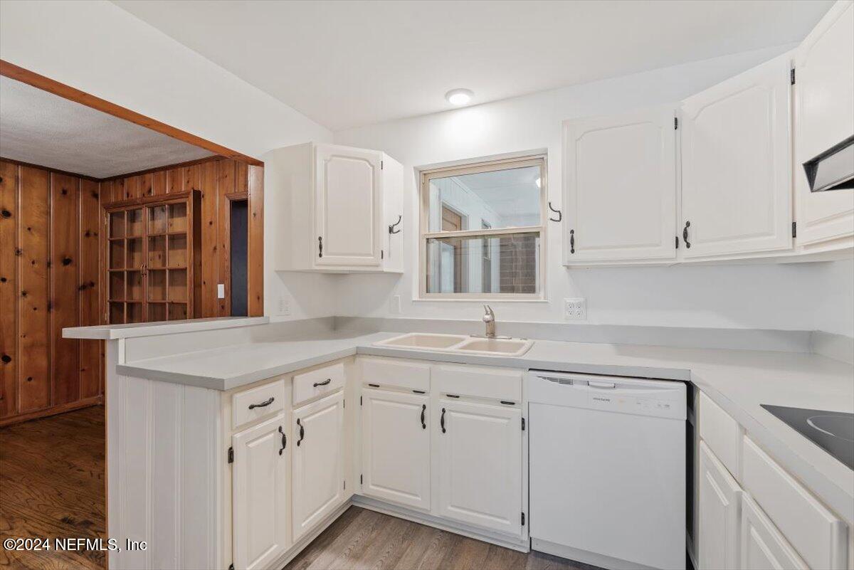 6824 E Road Jacksonville, FL 32216 - Photo 11 of 32 Kitchen