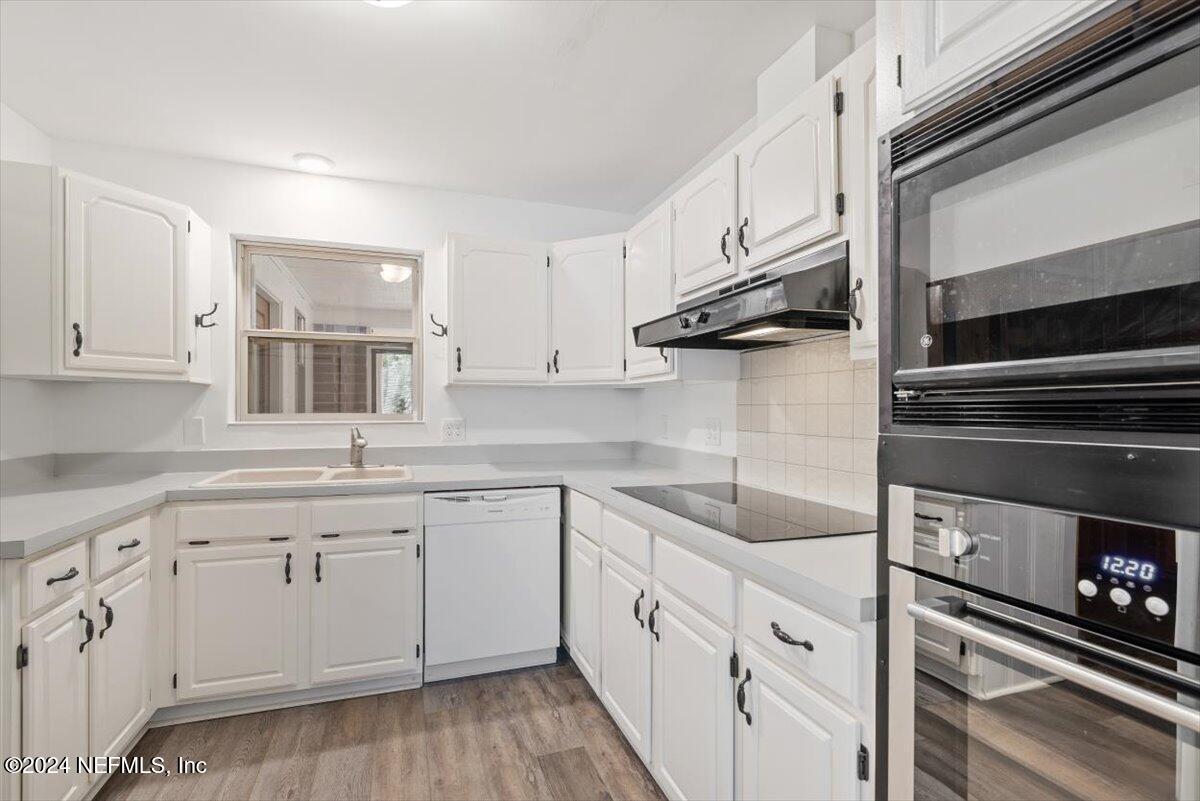 6824 E Road Jacksonville, FL 32216 - Photo 12 of 32 Kitchen