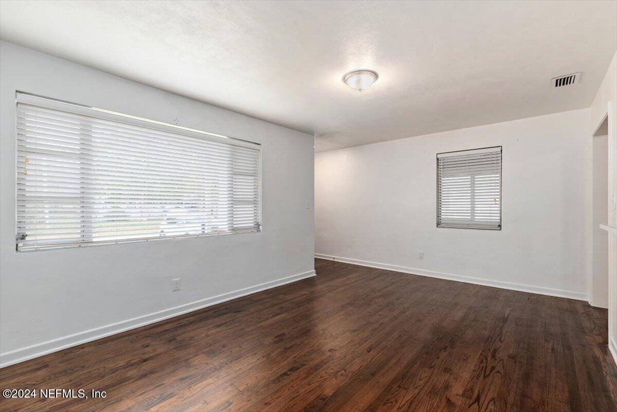 6824 E Road Jacksonville, FL 32216 - Photo 5 of 32 Family Room