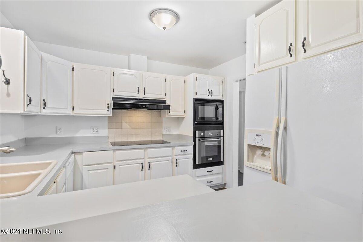 6824 E Road Jacksonville, FL 32216 - Photo 10 of 32 Kitchen