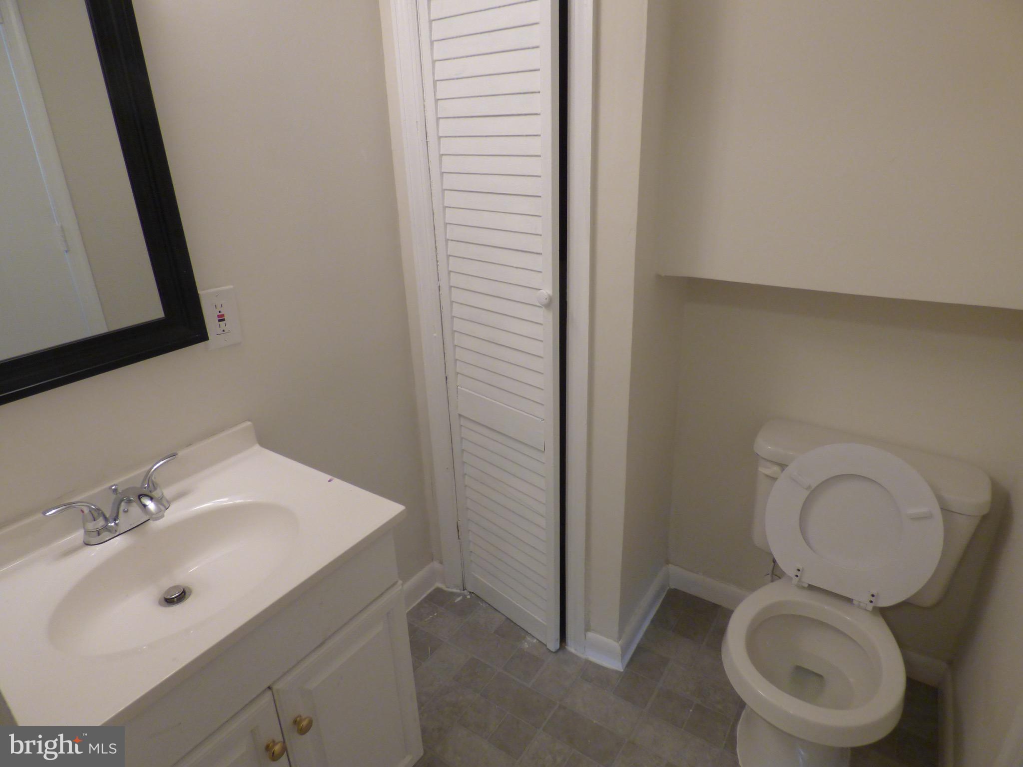 1368 Northgate Square Reston, VA 20190 - Photo 13 of 27 Gallery Image 13