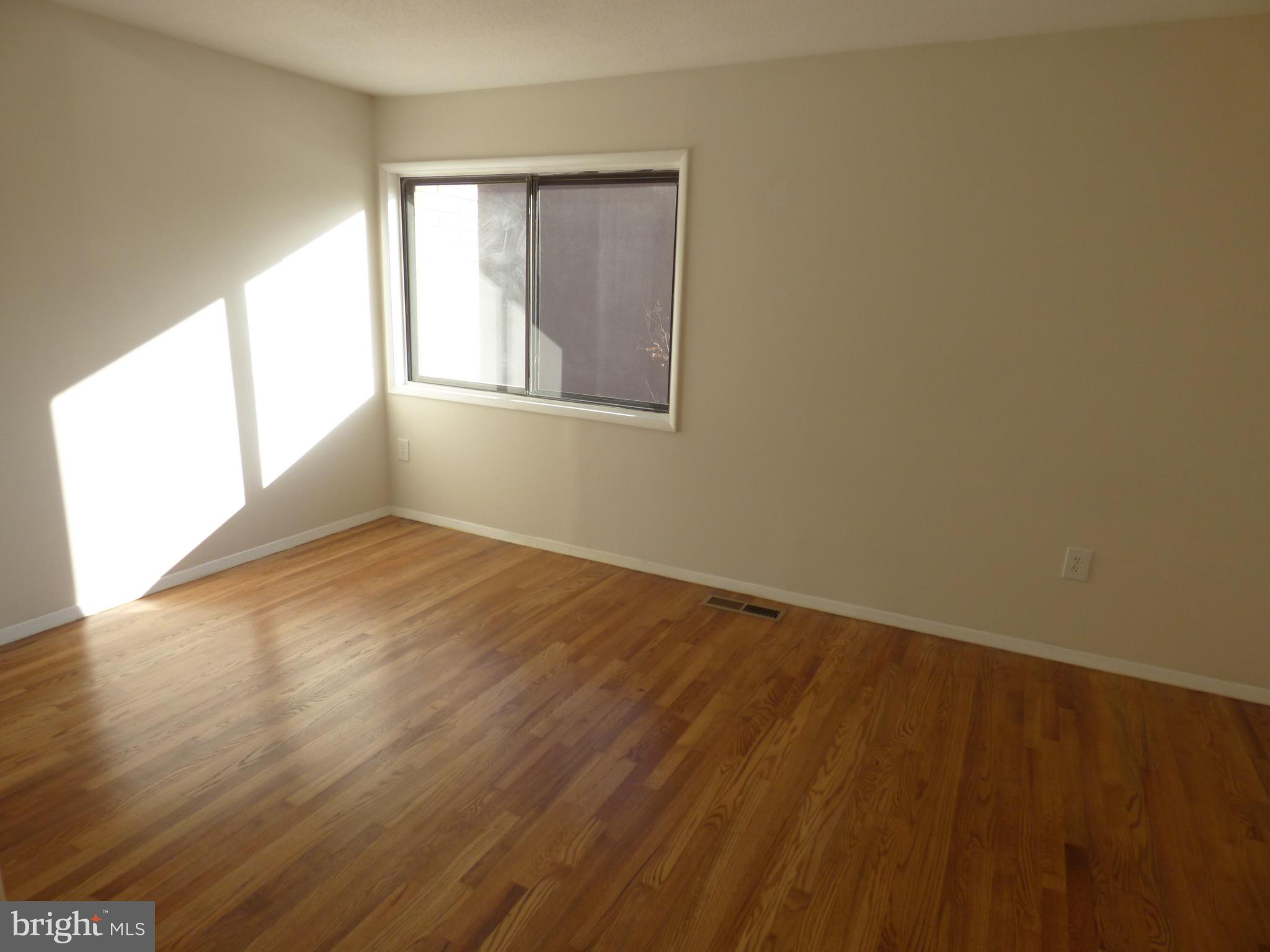 1368 Northgate Square Reston, VA 20190 - Photo 16 of 27 Gallery Image 16