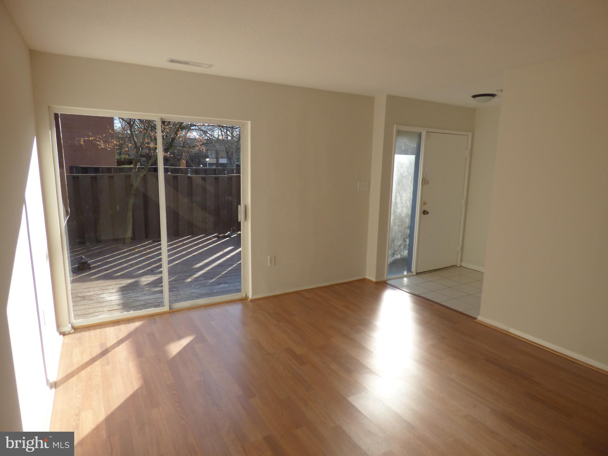 1368 Northgate Square Reston, VA 20190 - Photo 3 of 27 Gallery Image 3