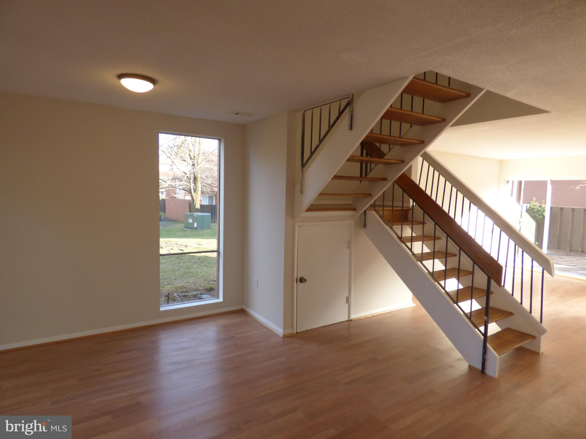1368 Northgate Square Reston, VA 20190 - Photo 4 of 27 Gallery Image 4