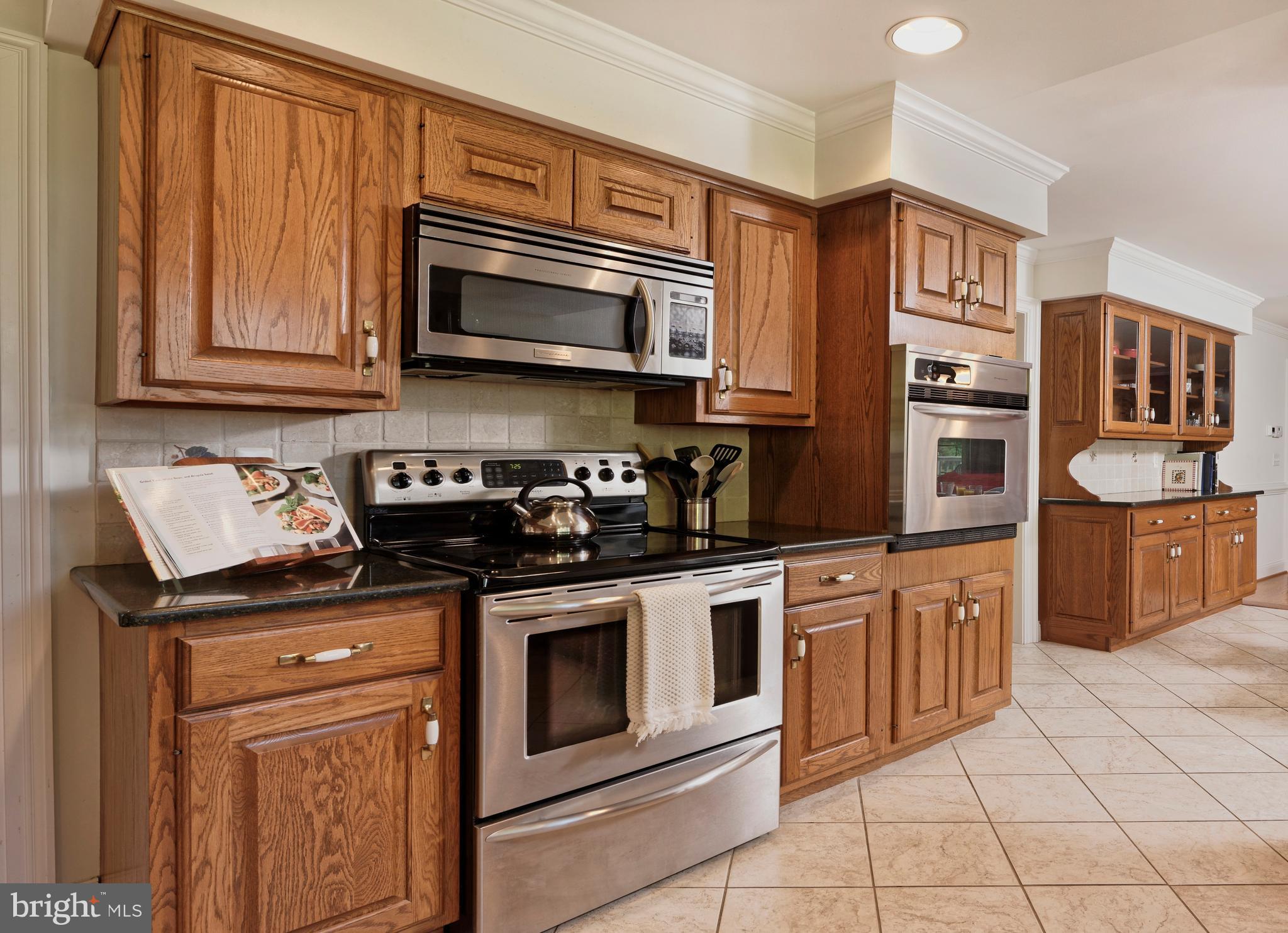 1310 Delaplane Grade Road Upperville, VA 20184 - Photo 29 of 94 Kitchen has ceramic tile floors & custom cabinetry