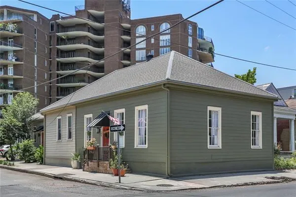 $2,200 | 194 Walnut Street, New Orleans, LA 70118