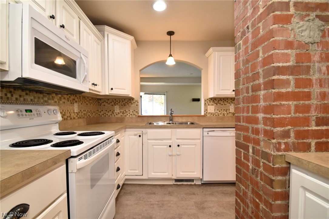 32728 Baldwin Road Solon, OH 44139 - Photo 10 of 24 Gallery Image 10
