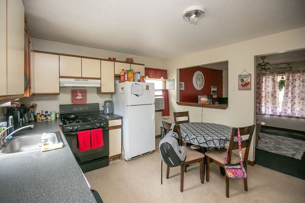 23-25 Silver Street Springfield, MA 01107 - Photo 20 of 33