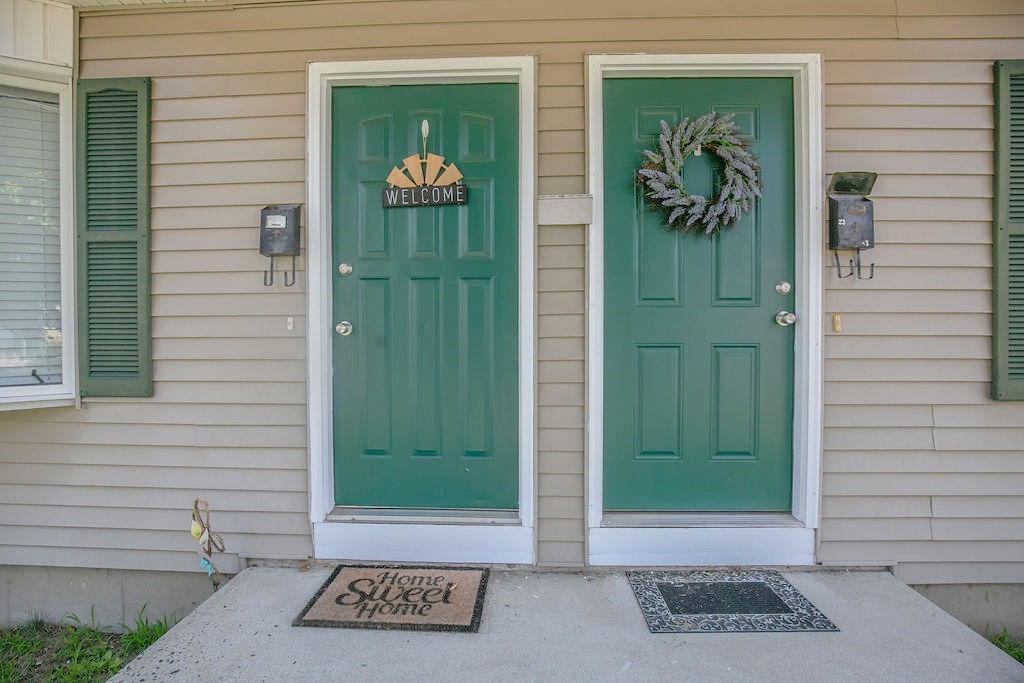 23-25 Silver Street Springfield, MA 01107 - Photo 2 of 33