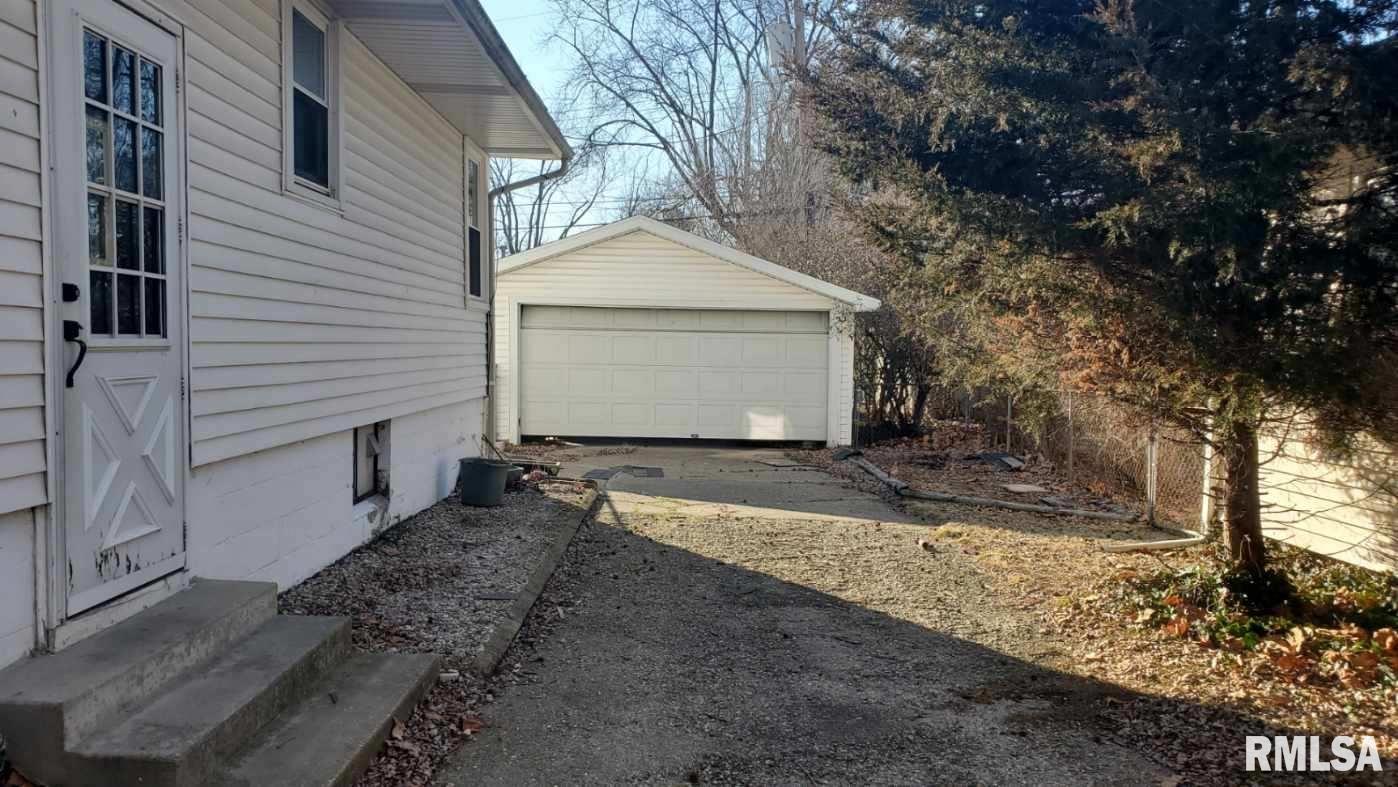 3149 South 1st Street Springfield, IL 62703 - Photo 8 of 13