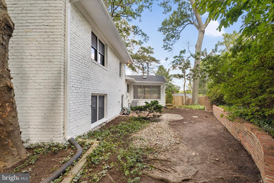 3209 Military Road Arlington, VA 22207 - Photo 37 of 45 a view of a house with backyard and sitting area