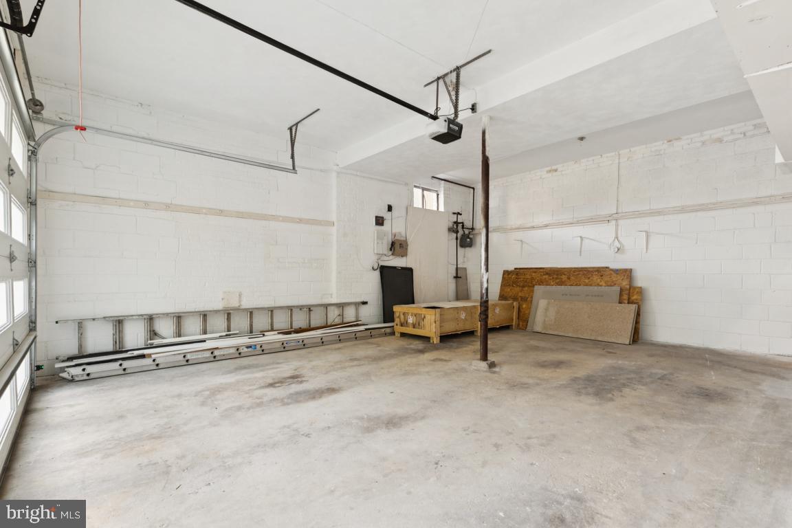 3209 Military Road Arlington, VA 22207 - Photo 39 of 45 a view of an empty room with windows