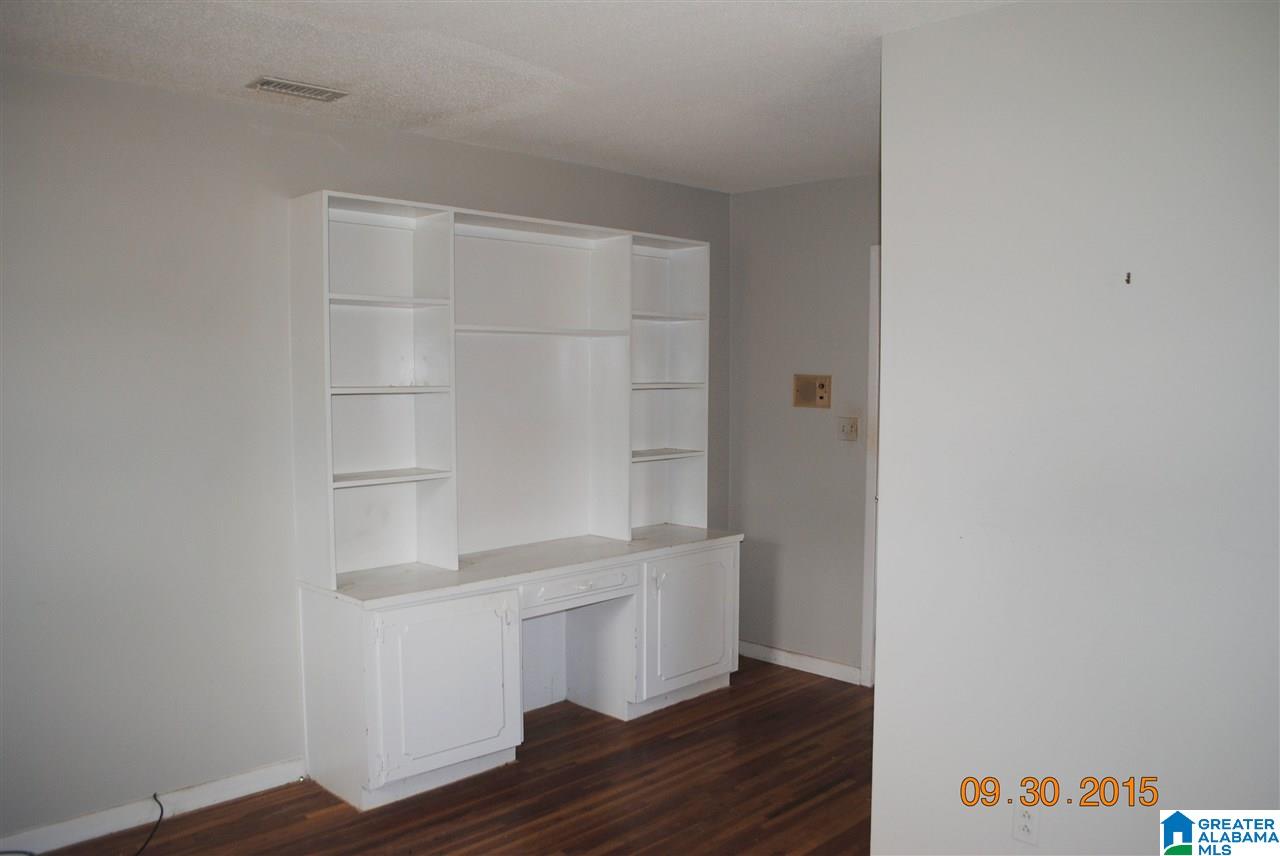 620 Center Place Southwest Birmingham, AL 35211 - Photo 14 of 16