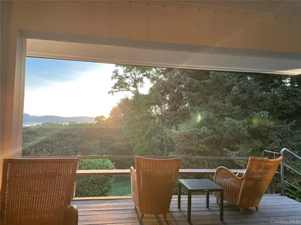 $2,699,000 | 132 Ridgecrest Road, Briarcliff Manor, NY 10510