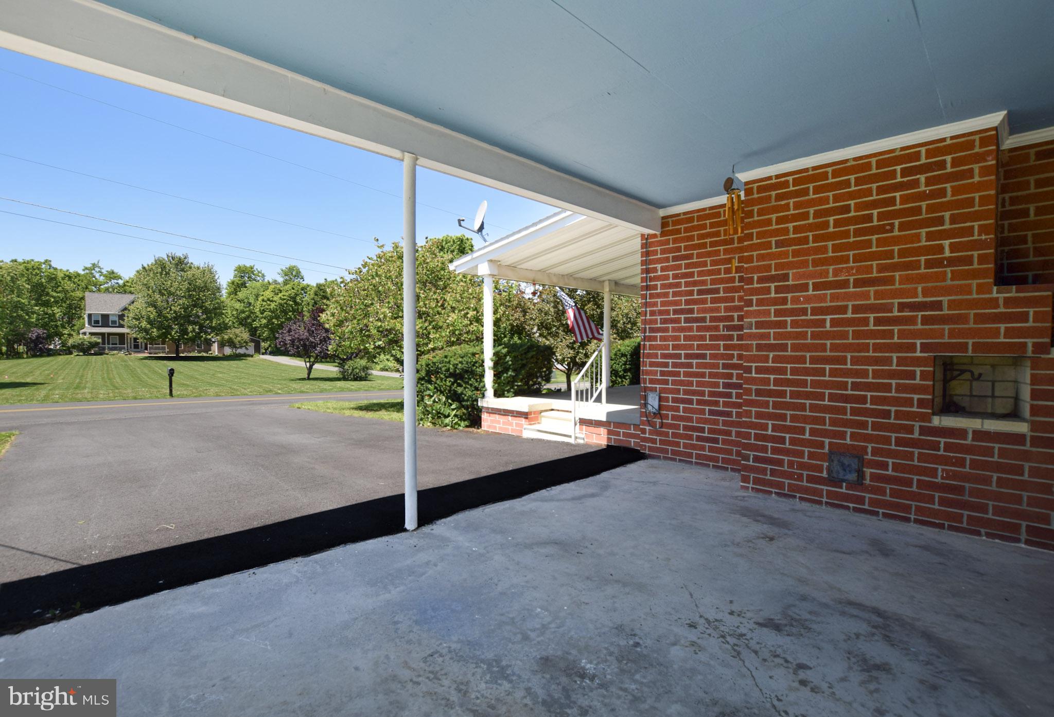 894 Files Cross Road Martinsburg, WV 25404 - Photo 4 of 40