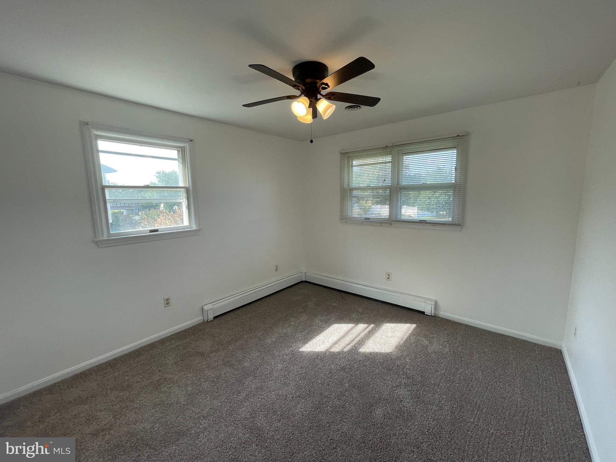 2440 Ellendale Drive Lancaster, PA 17602 - Photo 5 of 28 Gallery Image 5