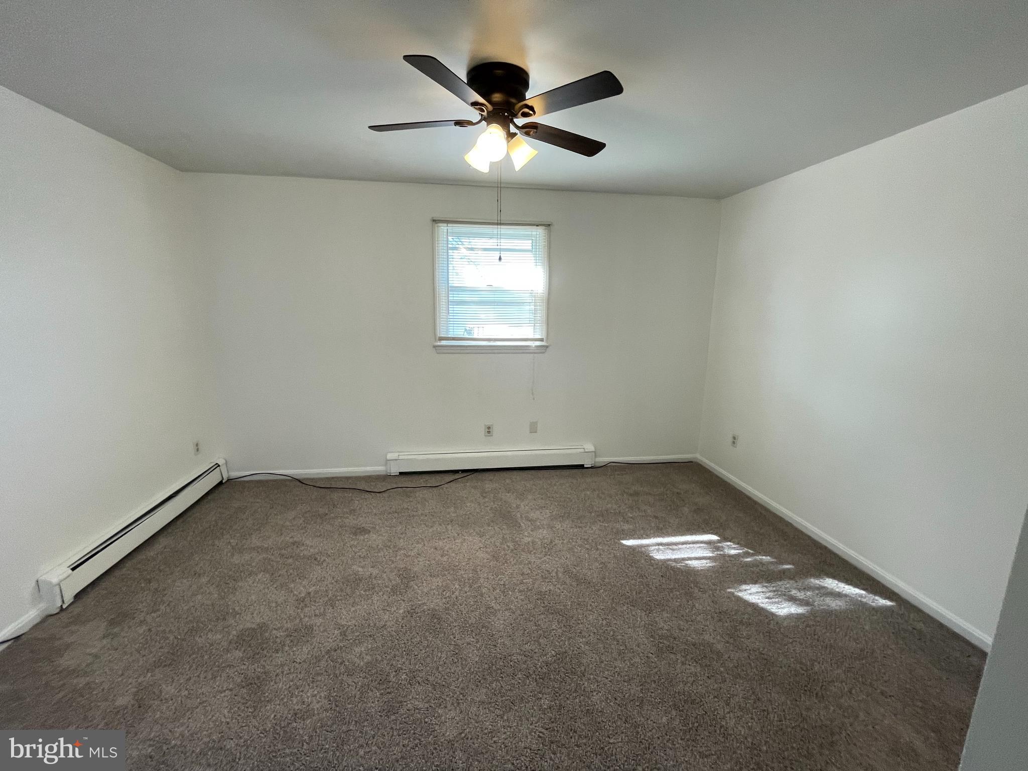 2440 Ellendale Drive Lancaster, PA 17602 - Photo 6 of 28 Gallery Image 6