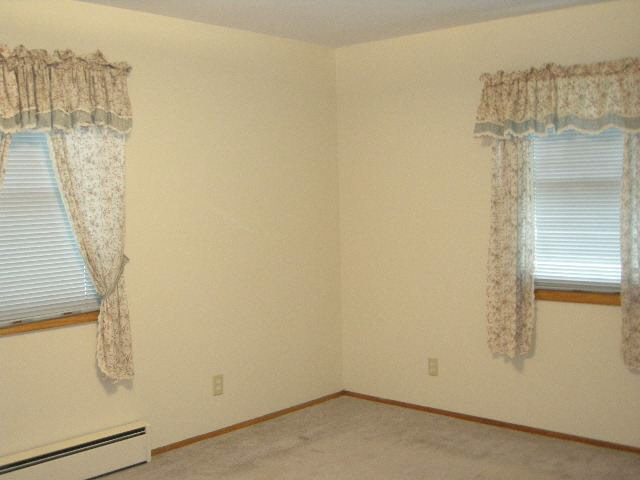 3213 South Country Club Road Warsaw, IN 46580 - Photo 8 of 9 Gallery Image 8