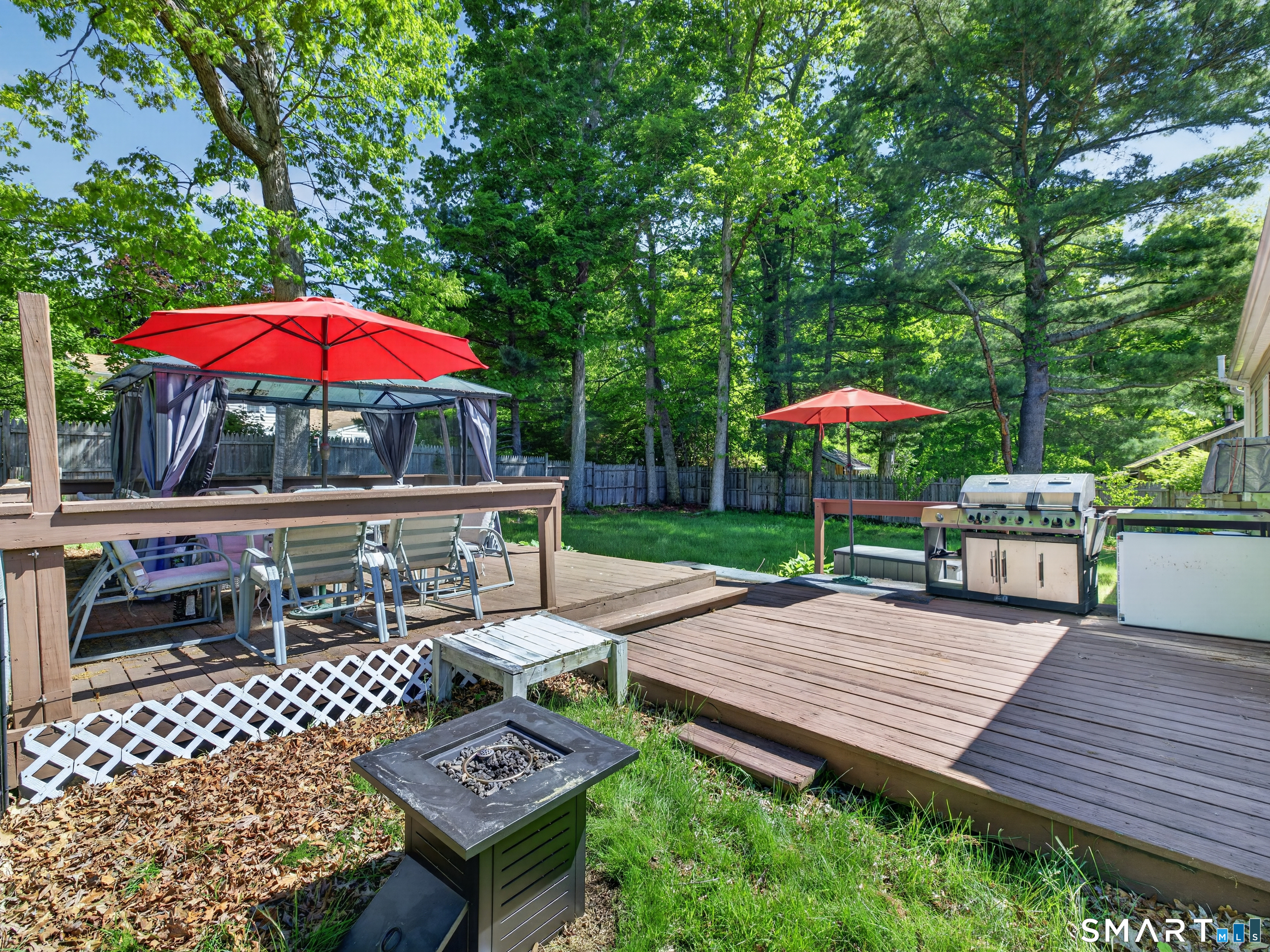 14 Oakwood Lane Clinton, CT 06413 - Photo 35 of 40