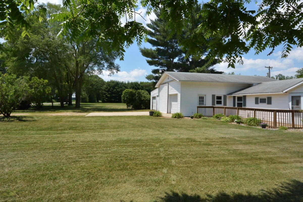 51978 Lang Road Three Rivers, MI 49093 - Photo 18 of 24 51978Lang_18