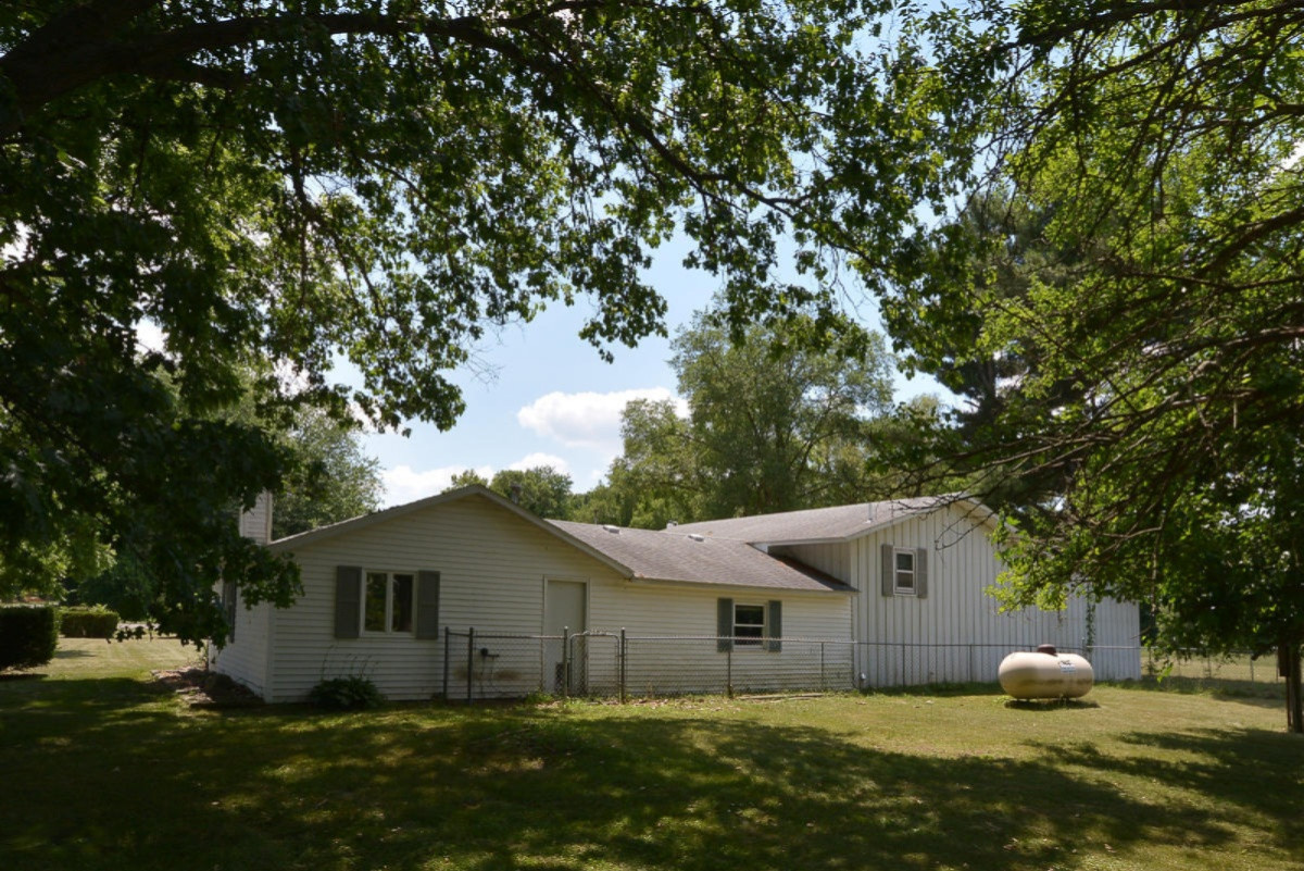 51978 Lang Road Three Rivers, MI 49093 - Photo 20 of 24 51978Lang_24