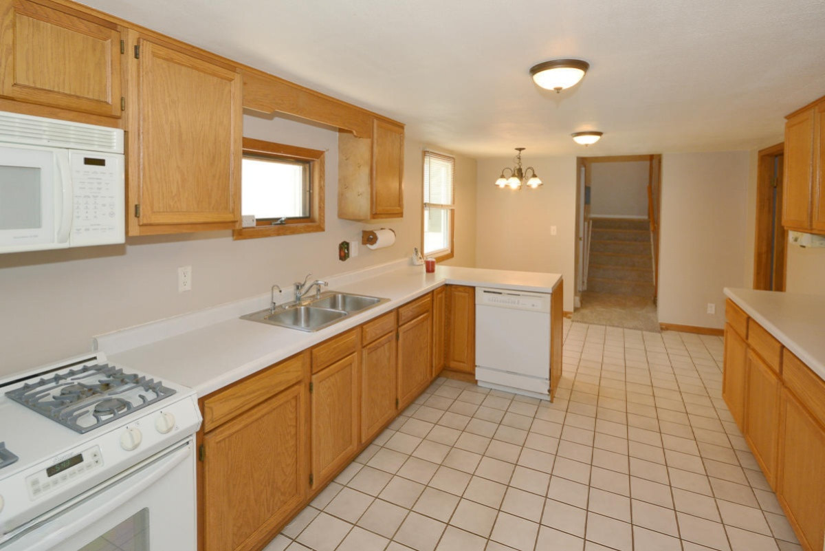 51978 Lang Road Three Rivers, MI 49093 - Photo 4 of 24 51978Lang_05