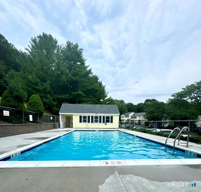 25 Padanaram Road, Unit 77 Danbury, CT 06811 - Photo 3 of 26